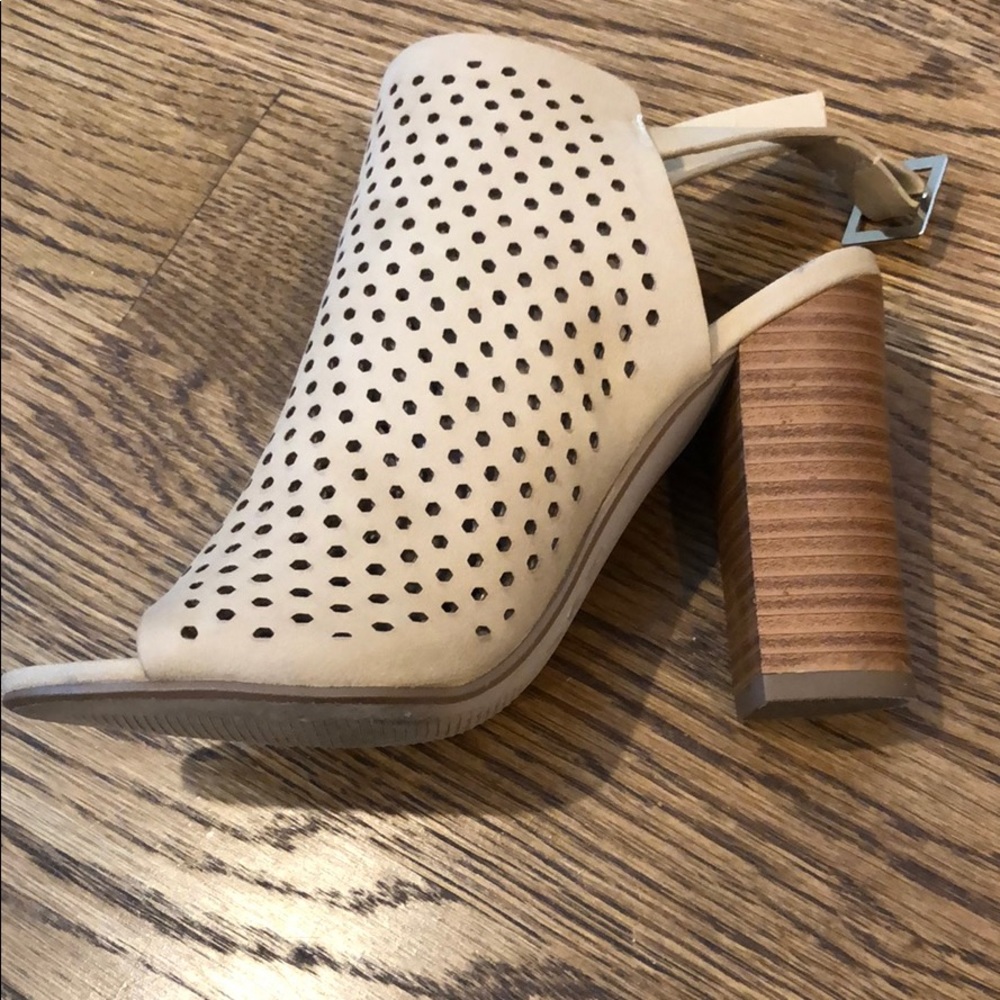 Block open toed shoes
